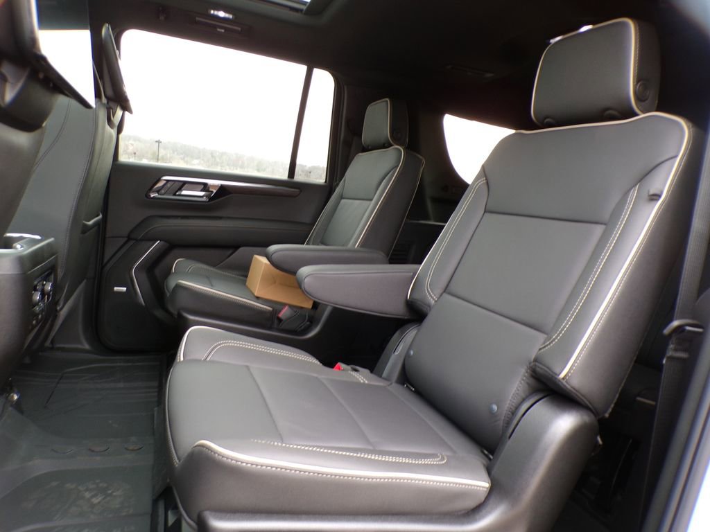 New 2026 Chevrolet Suburban Premier AWD/4WD image 20