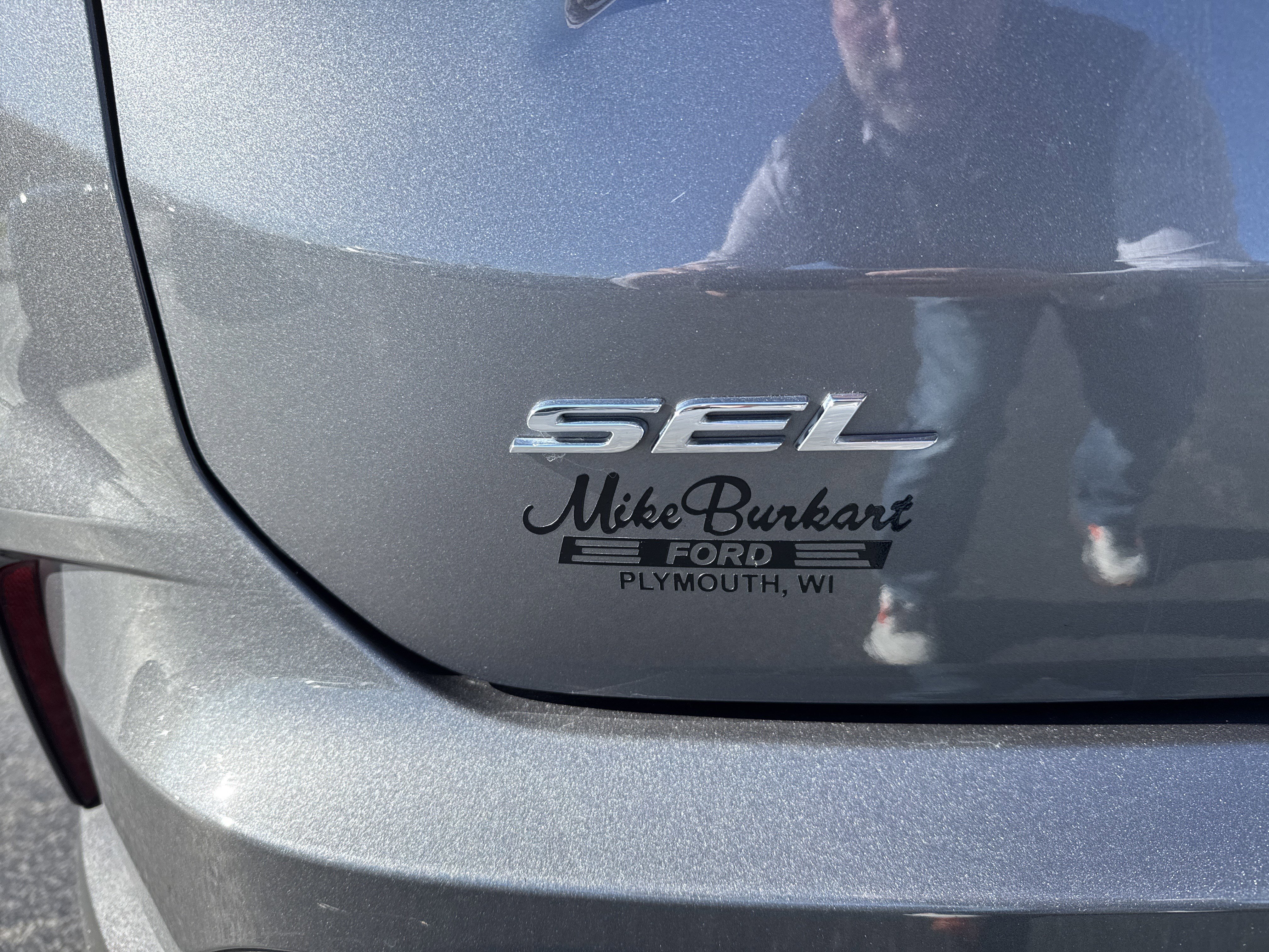 Used 2024 Ford Edge SEL image 11