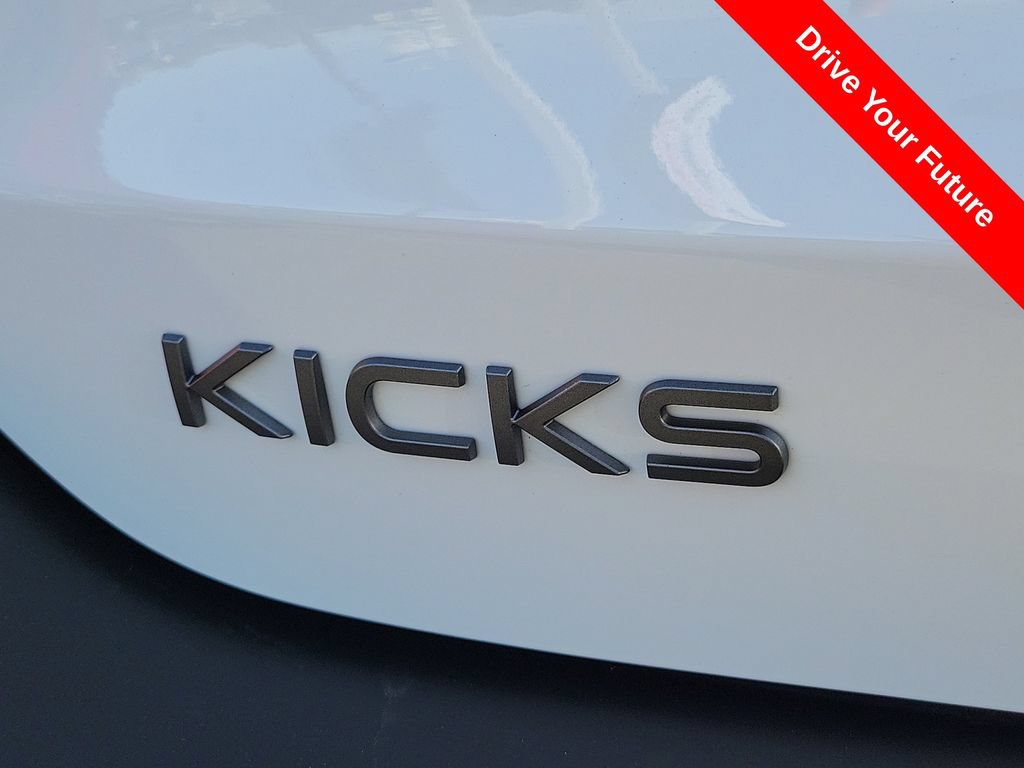 Used 2025 Nissan Kicks SV FWD image 24