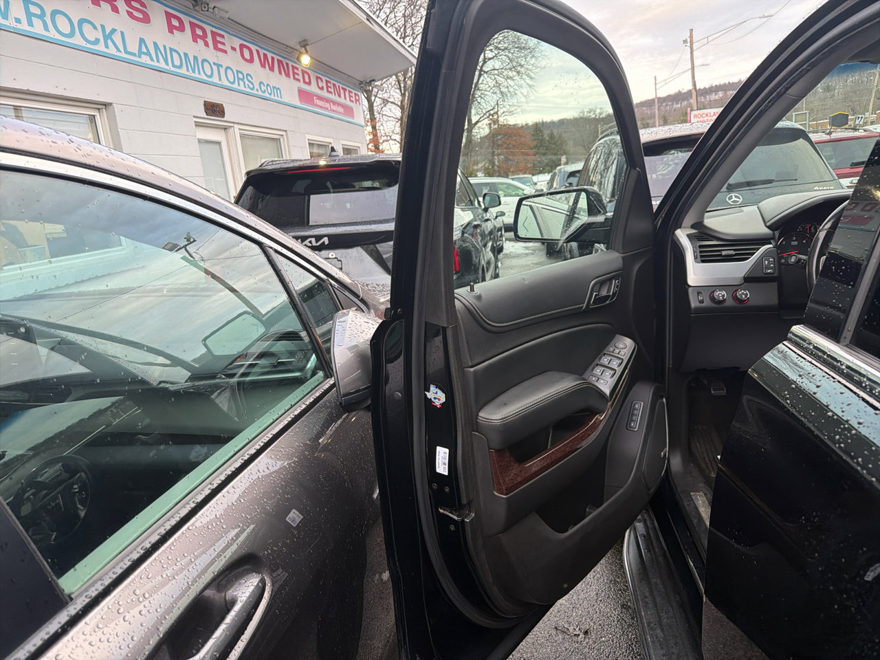 Used 2016 GMC Yukon XL SLT w/ Open Road Package image 15