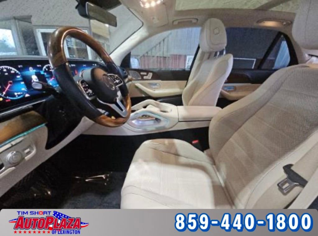 Used 2023 Mercedes-Benz GLE 450 4MATIC w/ AMG Line Exterior image 2