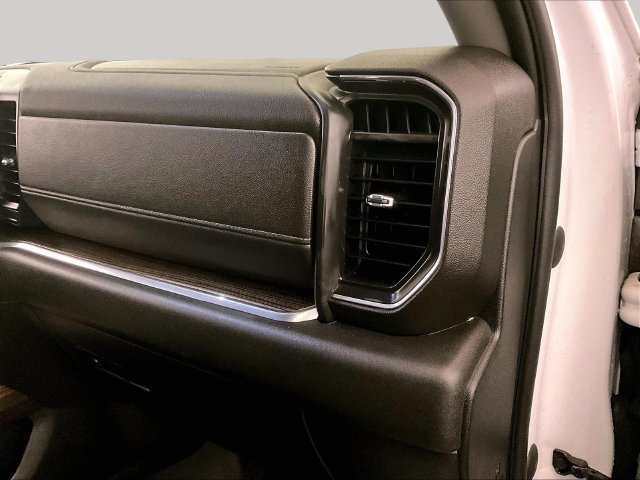 Used 2024 Chevrolet Silverado 2500 LT AWD/4WD image 15