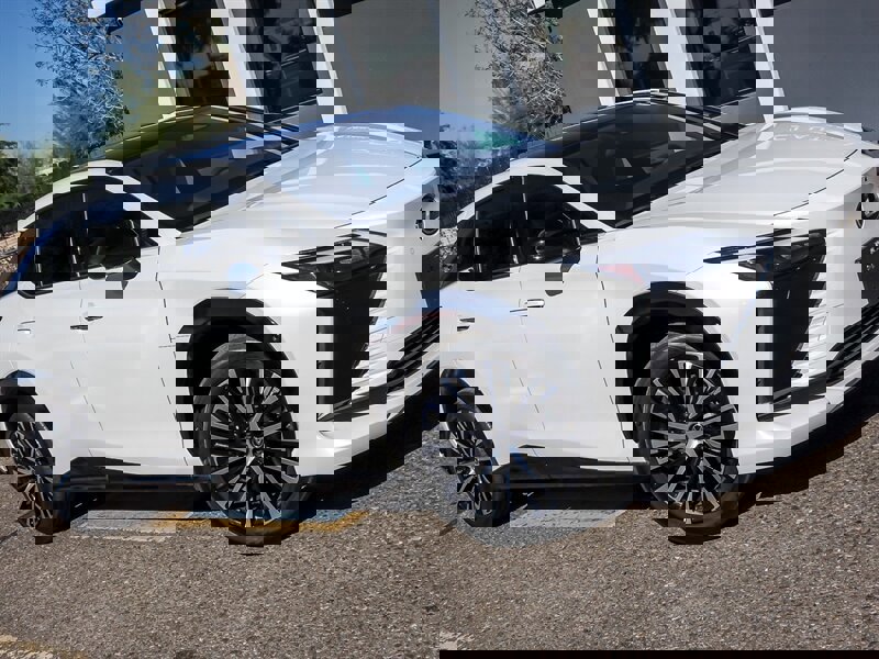 Used 2023 Lexus RZ 450e Premium w/ Technology Package image 5