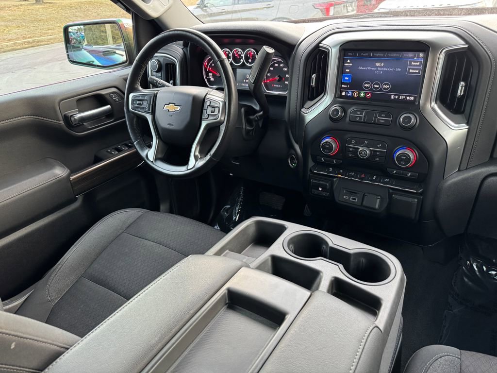 Used 2022 Chevrolet Silverado 1500 LT image 27