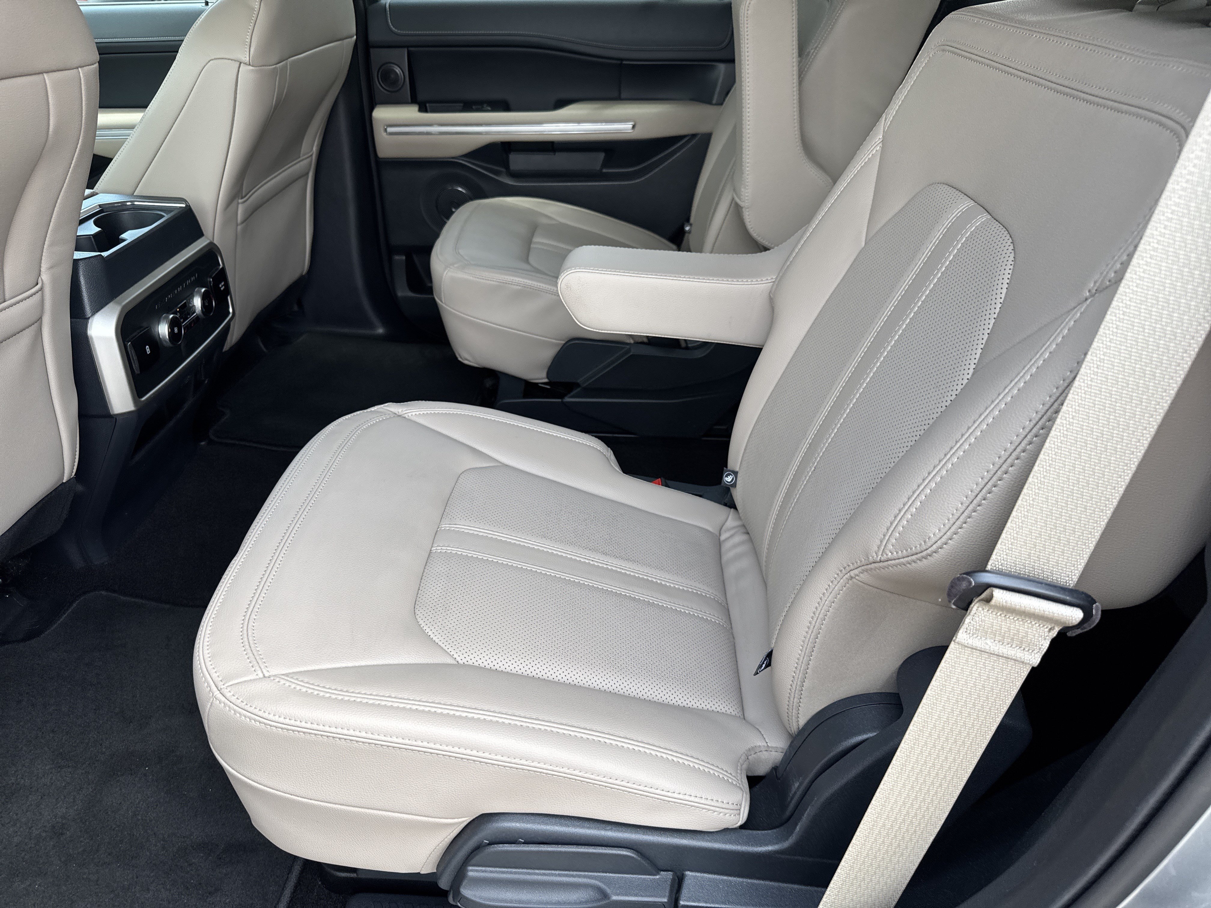Certified 2023 Ford Expedition Limited AWD/4WD image 11