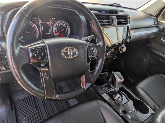 Used 2022 Toyota 4Runner TRD Off-Road Premium AWD/4WD image 10