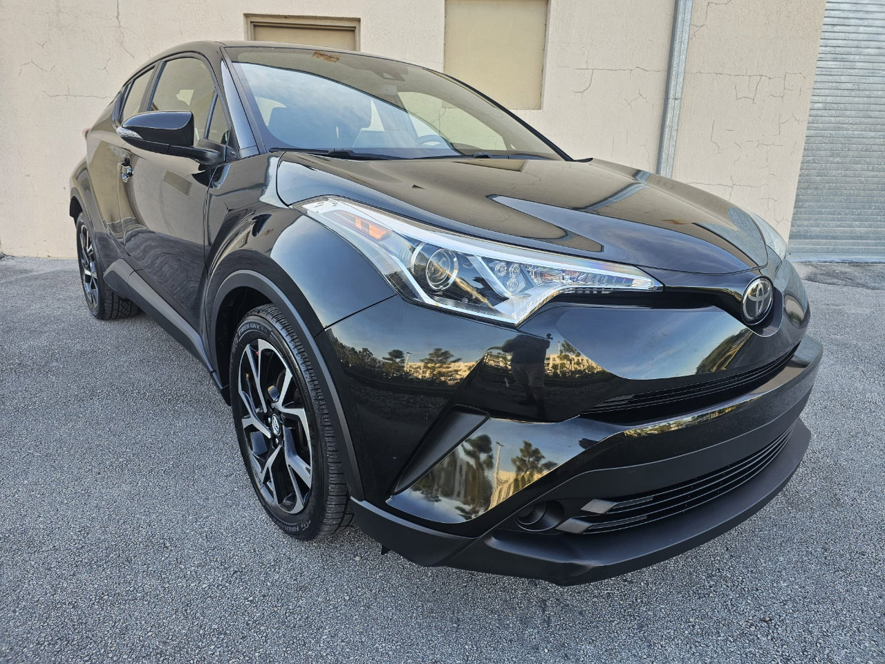 Used 2019 Toyota C-HR Limited image 16
