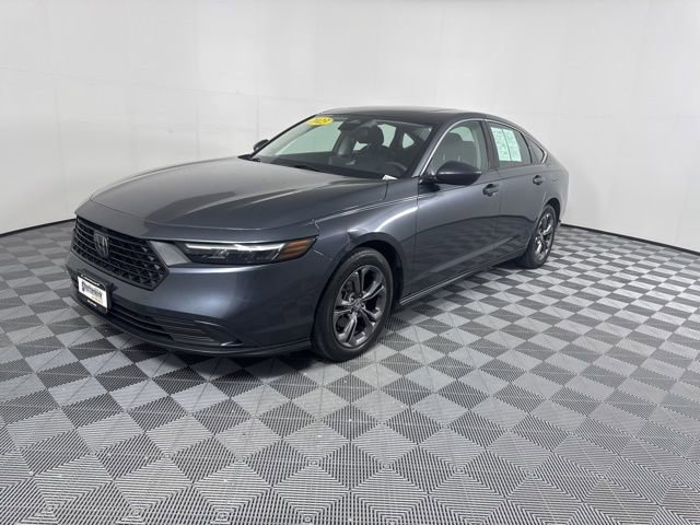 Used 2023 Honda Accord EX image 7