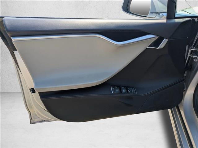 Used 2016 Tesla Model S 90D image 6