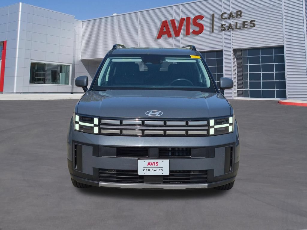 Used 2025 Hyundai Santa Fe SEL FWD image 2