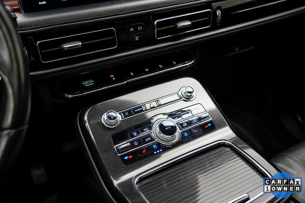 Used 2022 Lincoln Nautilus Reserve w/ Luxury Package image 12