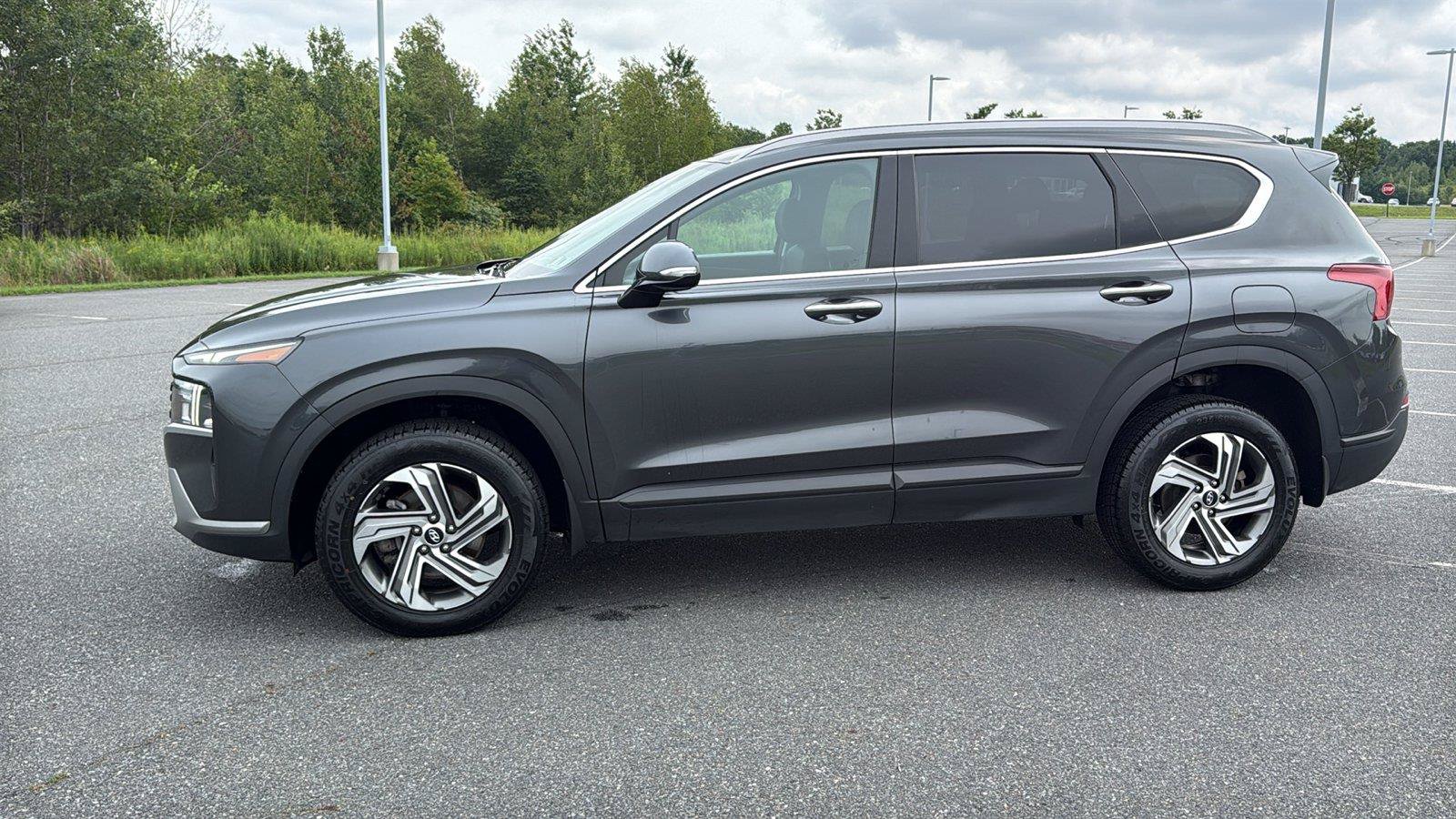 Certified 2023 Hyundai Santa Fe SEL w/ Cargo Package AWD/4WD image 11