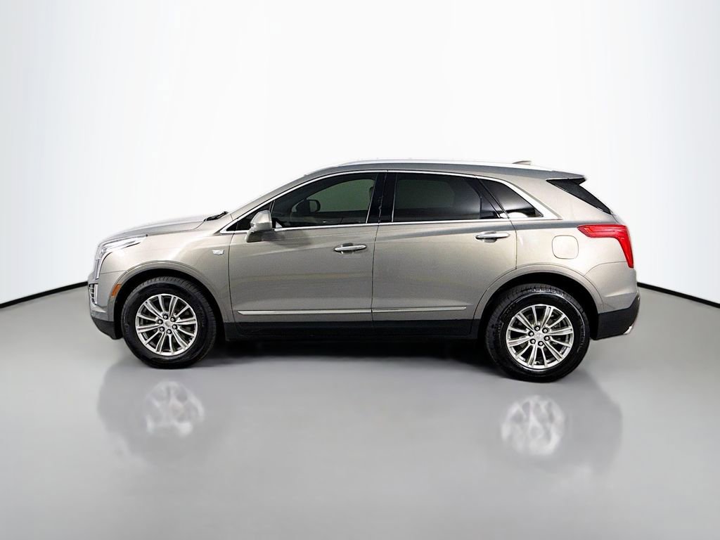 Used 2018 Cadillac XT5 Luxury w/ Driver Awareness Package image 8