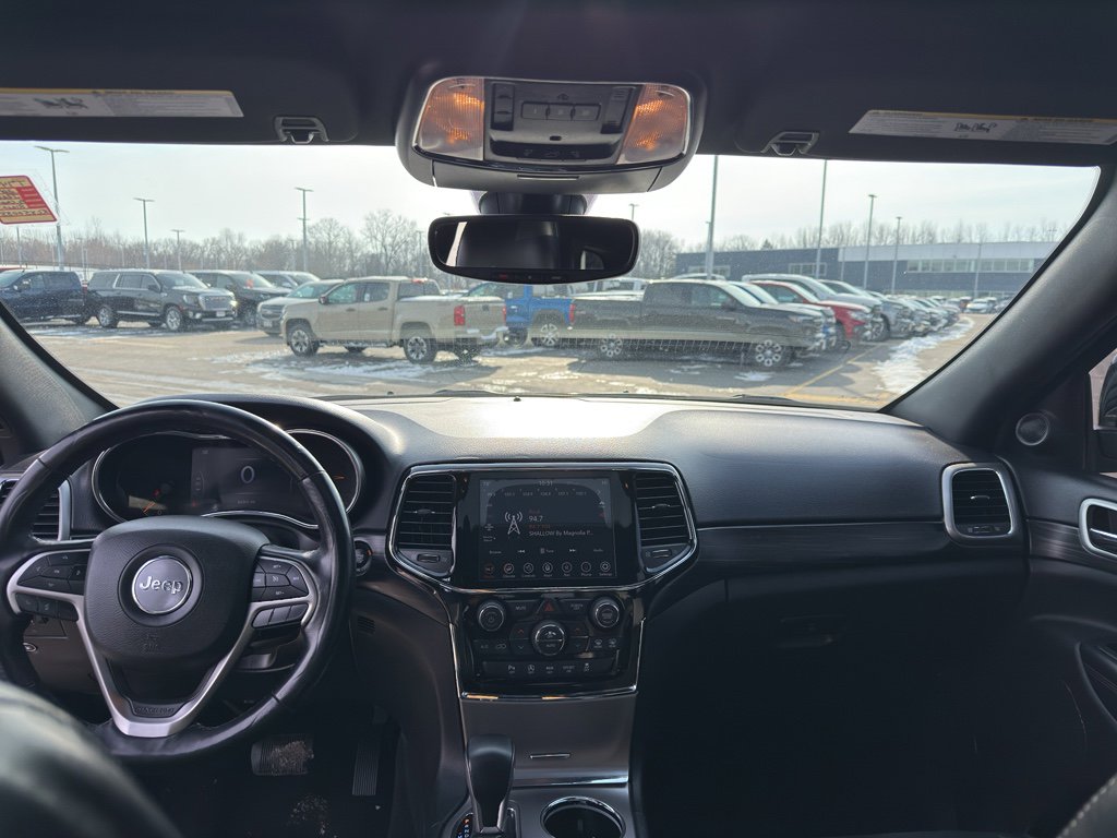 Used 2019 Jeep Grand Cherokee Altitude image 28