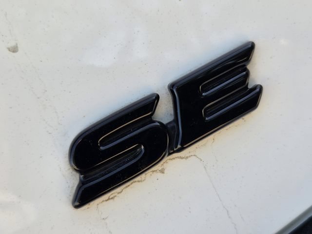 Used 2025 Toyota Camry SE w/ Convenience Package FWD image 9