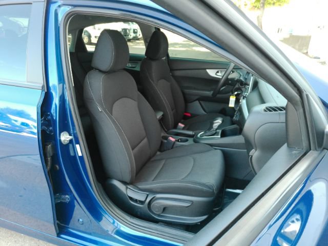 Used 2023 Kia Forte LXS FWD image 20