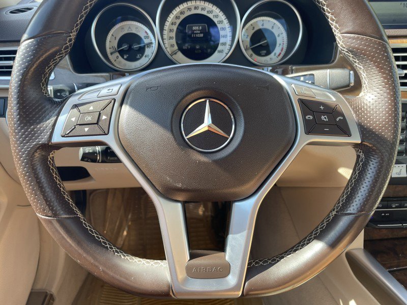Used 2014 Mercedes-Benz E 550 4MATIC Sedan image 14