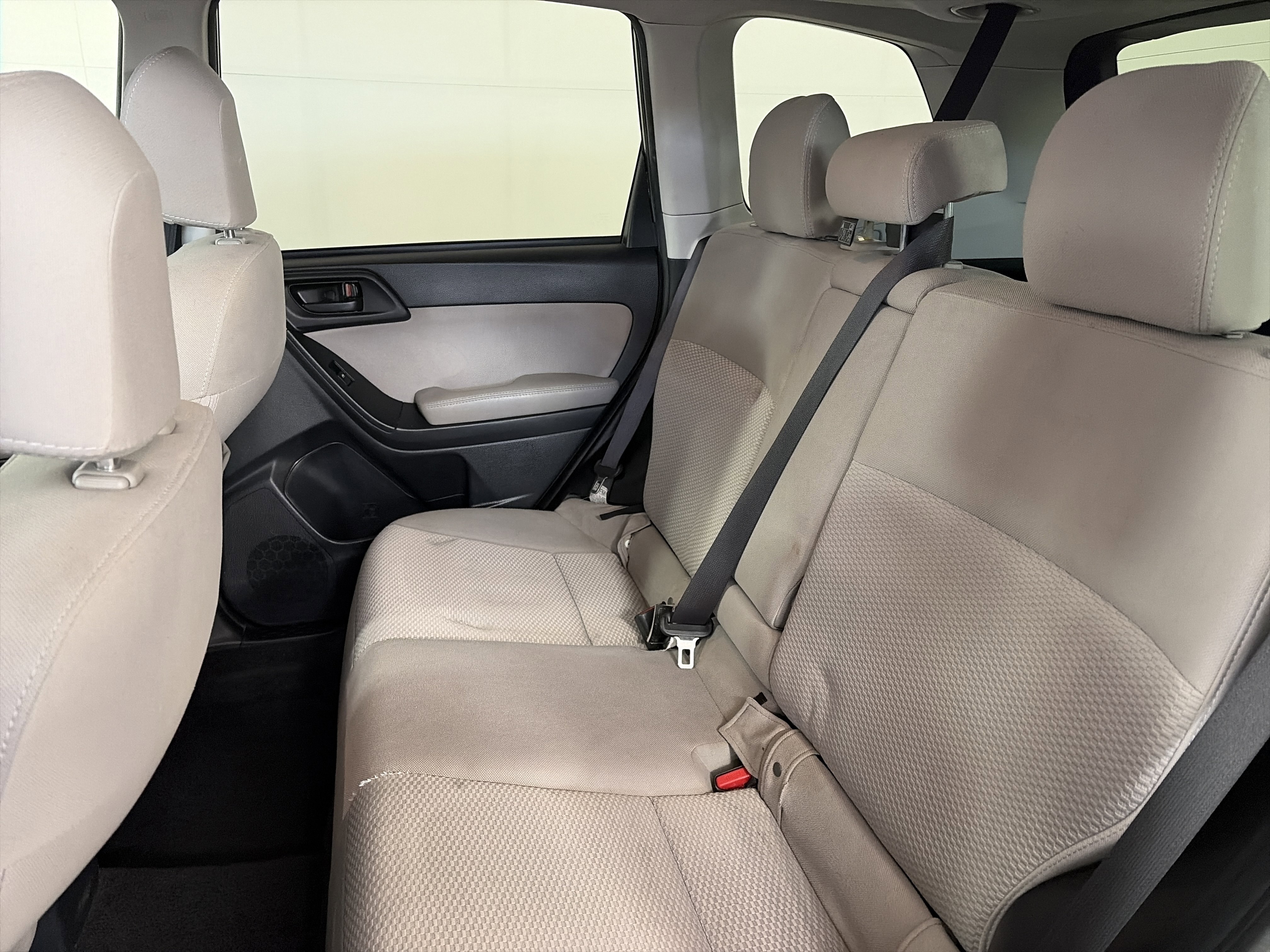 Used 2016 Subaru Forester 2.5i Premium w/ All-Weather Package image 25