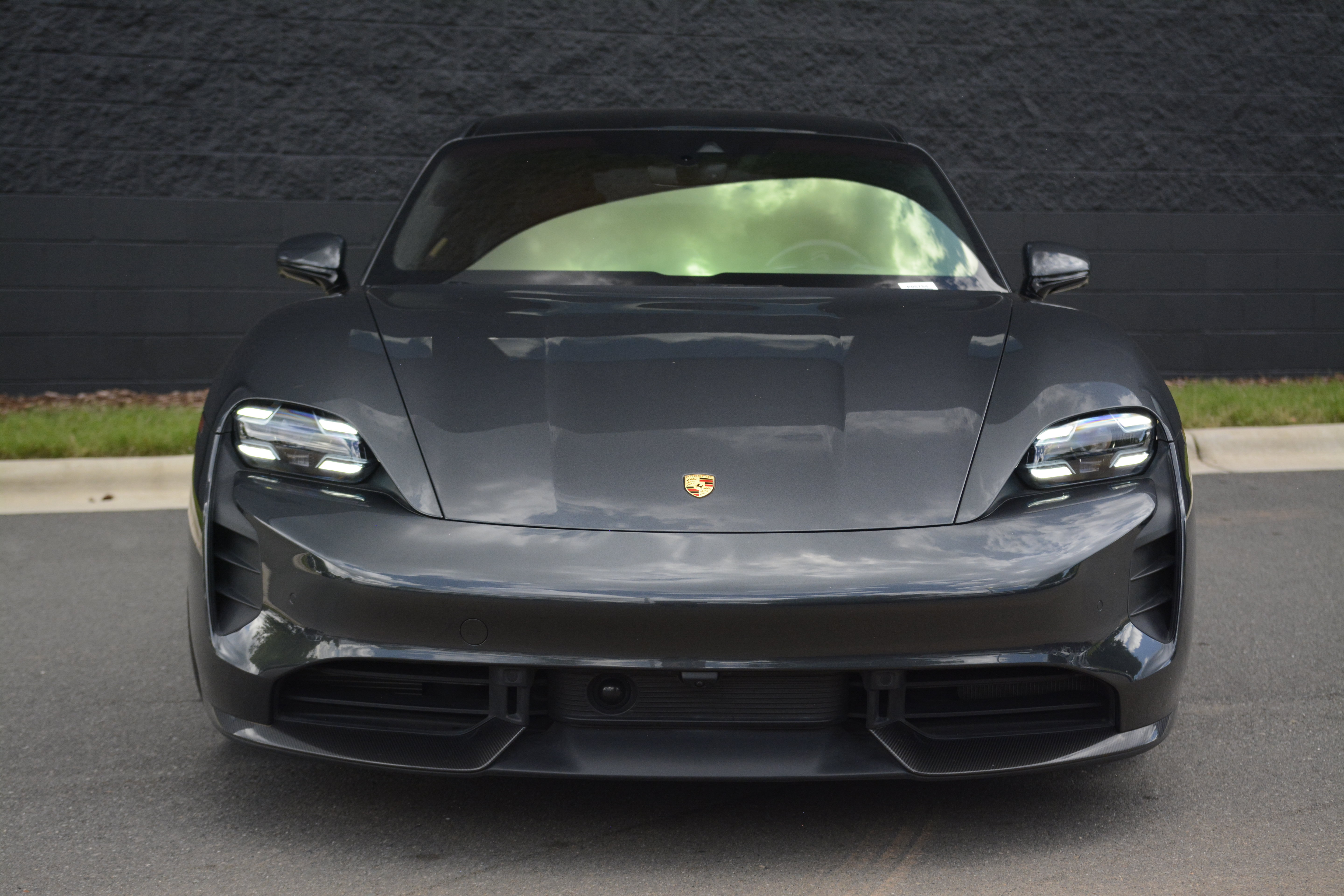 Certified 2020 Porsche Taycan Turbo S AWD/4WD image 10