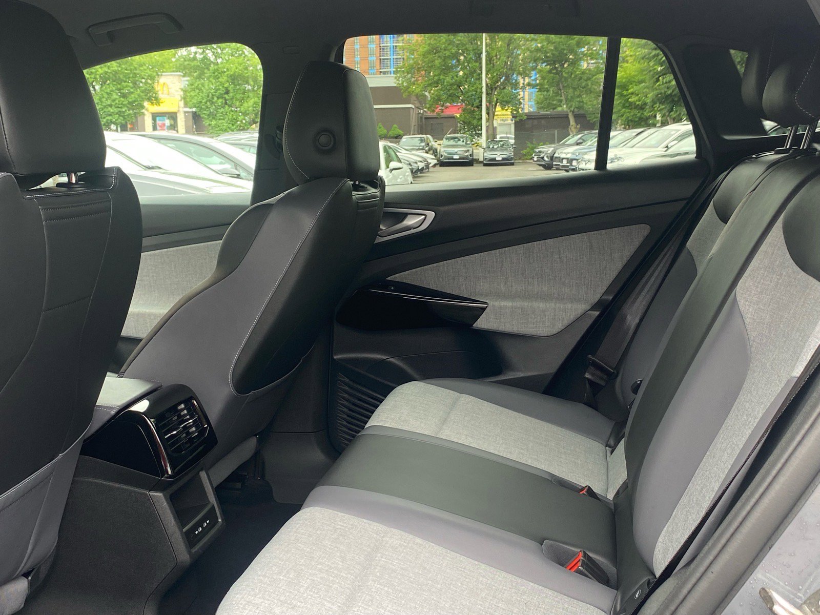 Certified 2023 Volkswagen ID.4 Pro RWD image 18