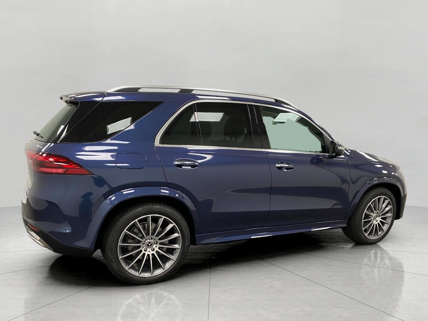 New 2026 Mercedes-Benz GLE 450 4MATIC image 2