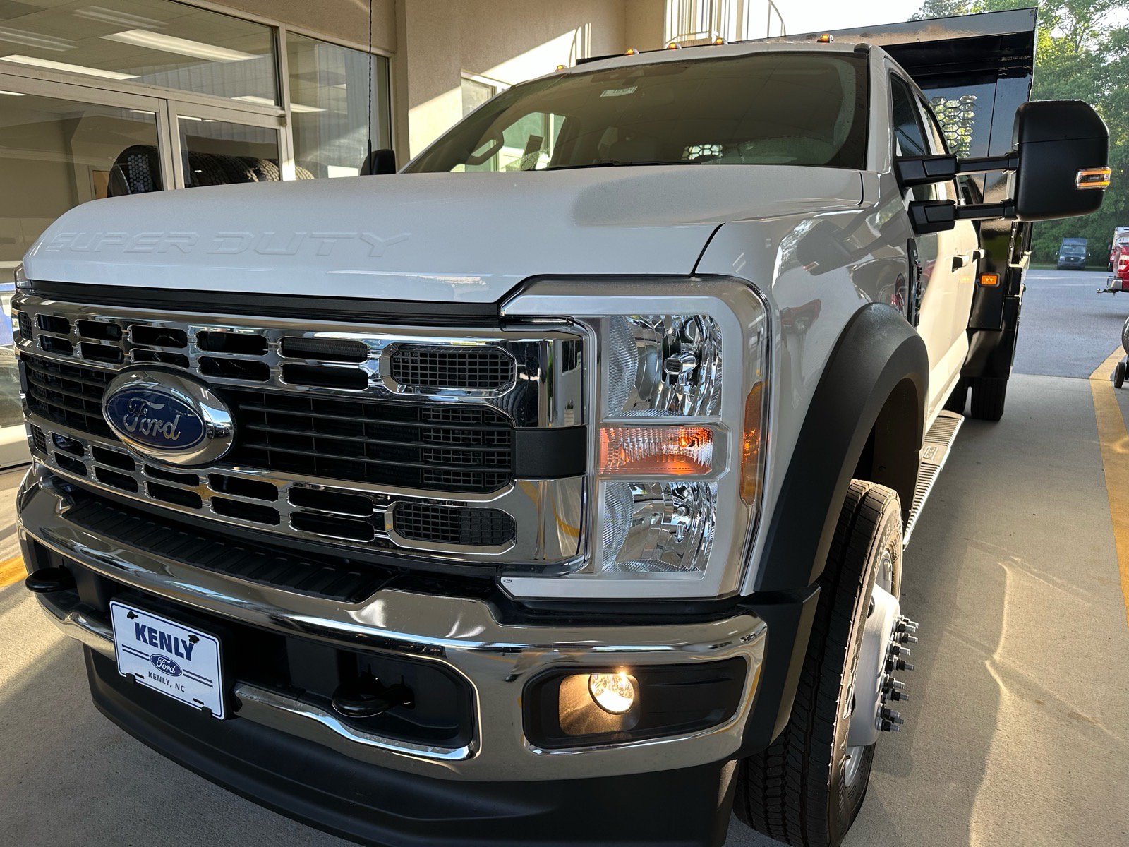 New 2026 Ford F450 XL w/ XL Chrome Package AWD/4WD image 2