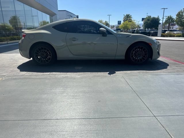 Used 2016 Scion FR-S RWD image 4