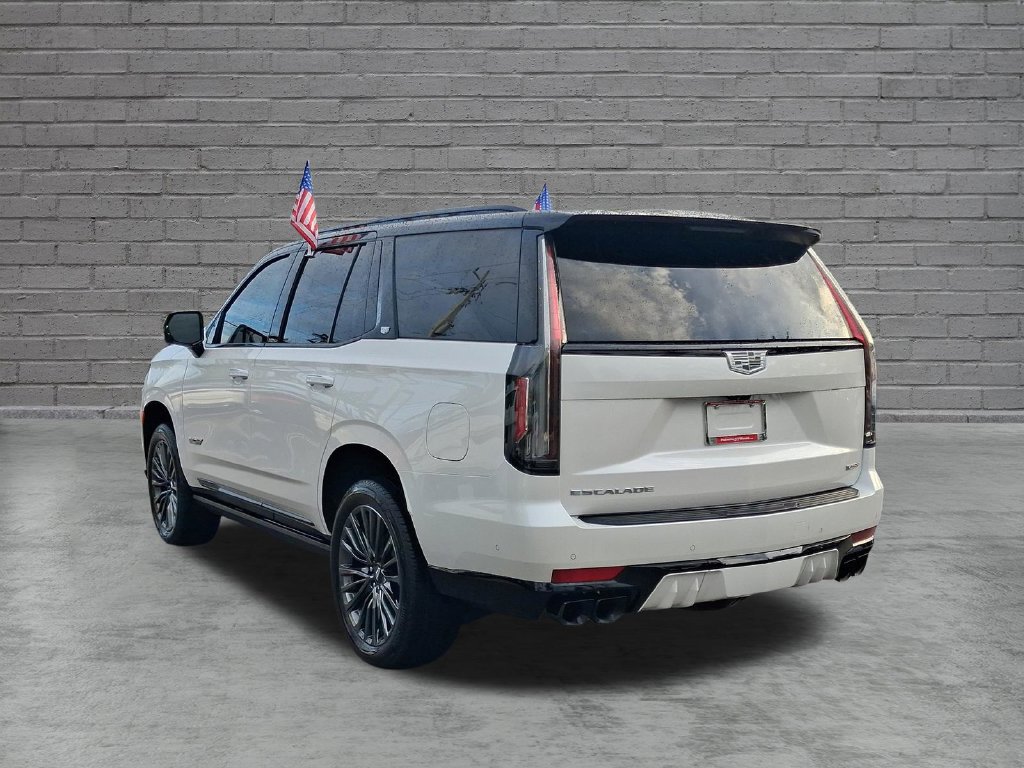 Used 2024 Cadillac Escalade V w/ Heavy-Duty Trailer Package AWD/4WD image 7