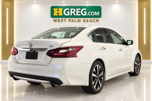 Used 2017 Nissan Altima 2.5 SR w/ LED Appearance Package FWD image 6