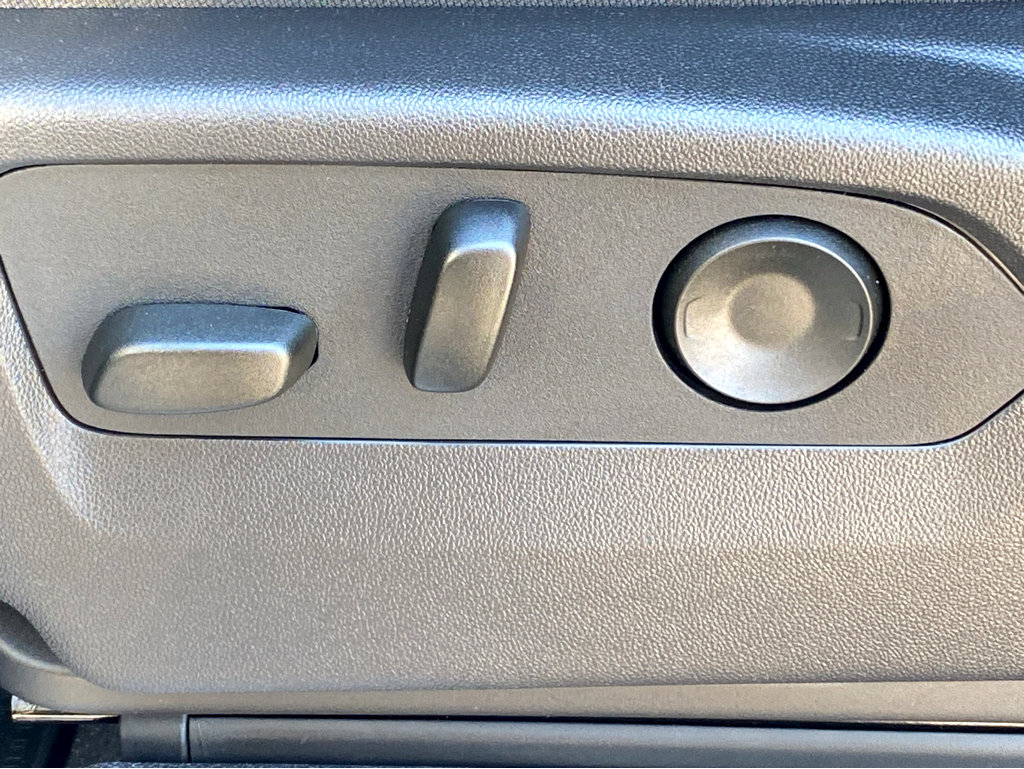 New 2025 Chevrolet Silverado 1500 LT image 9