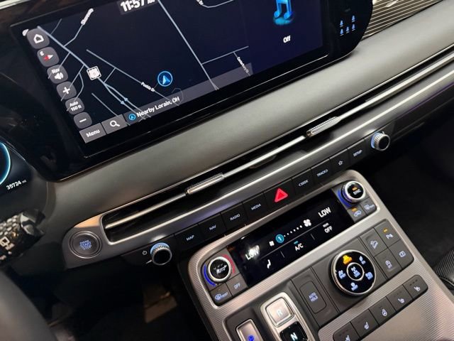 Used 2023 Hyundai Palisade Calligraphy image 29