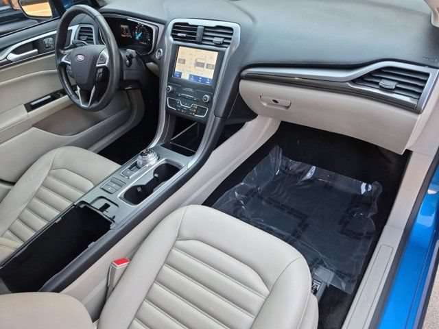 Used 2020 Ford Fusion SEL FWD image 18