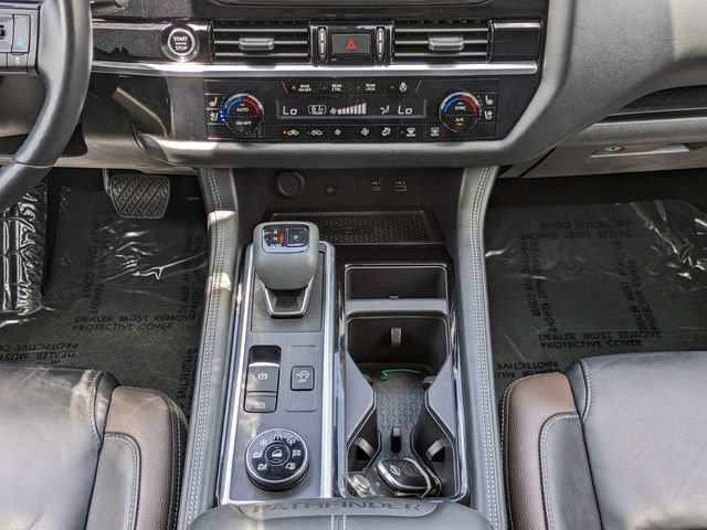 Used 2023 Nissan Pathfinder Platinum w/ Black Appearance Package AWD/4WD image 21