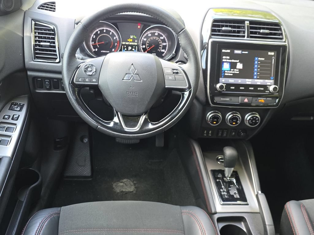 Used 2024 Mitsubishi Outlander Sport SE AWD/4WD image 11