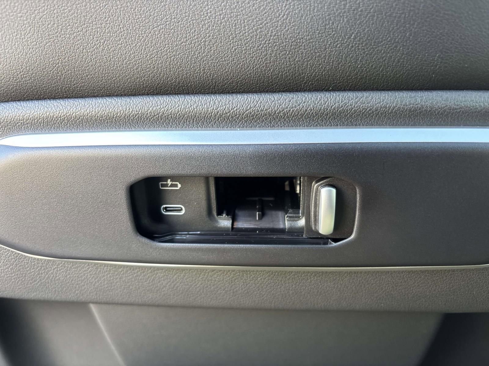 New 2026 BMW X5 xDrive50e w/ M Sport Package image 34