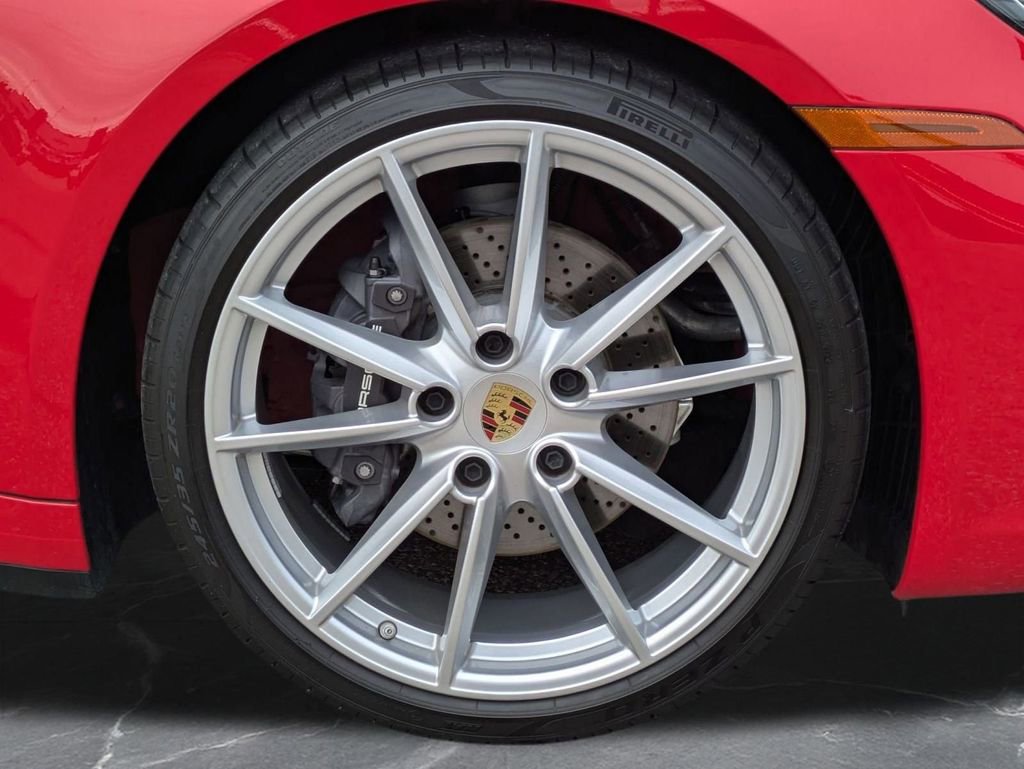Used 2024 Porsche 911 Carrera w/ Premium Package image 38