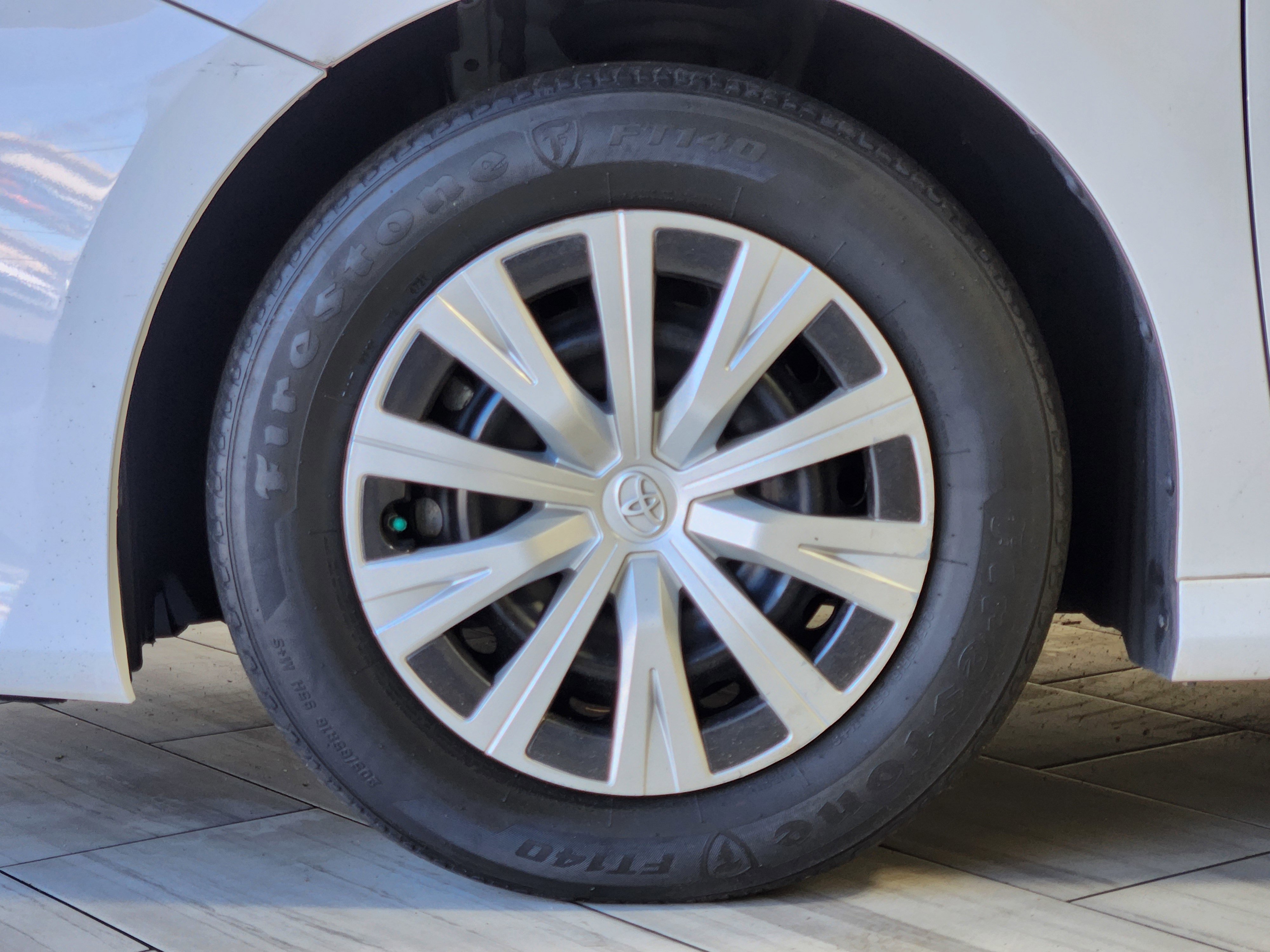 Used 2022 Toyota Camry LE FWD image 9