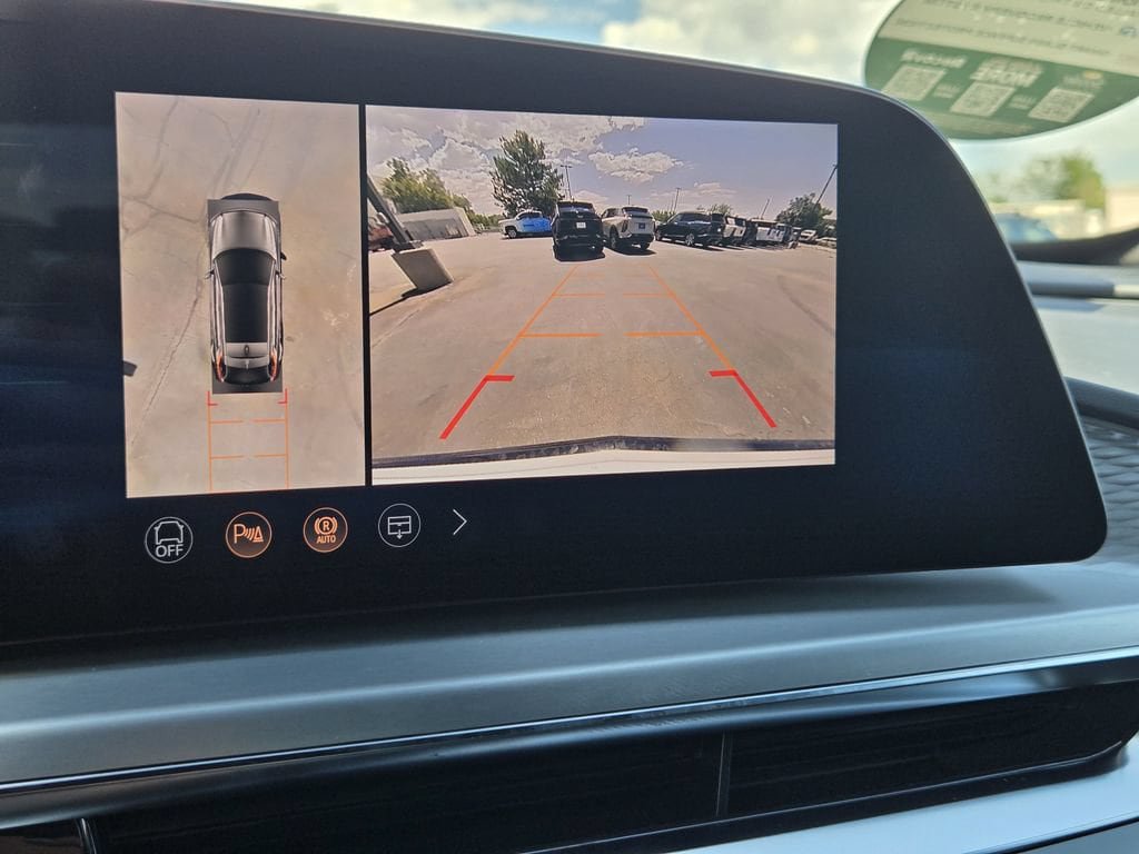 New 2026 Cadillac Lyriq Sport AWD/4WD image 11