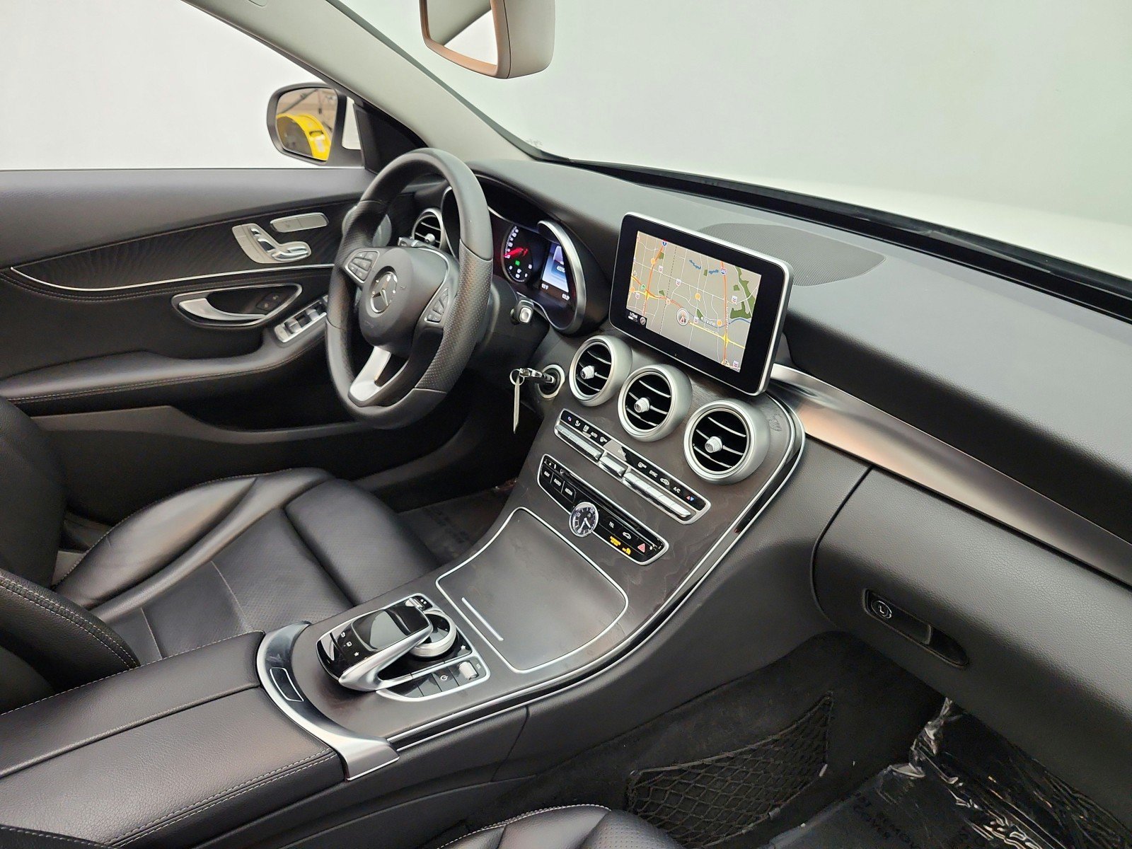 Used 2016 Mercedes-Benz C 300 Sedan image 18