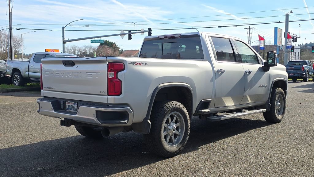 Used 2020 Chevrolet Silverado 2500 LTZ w/ LTZ Premium Package image 3