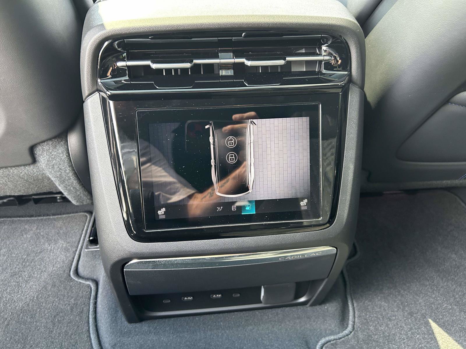 New 2026 Cadillac Escalade IQL Sport 1 AWD/4WD image 15