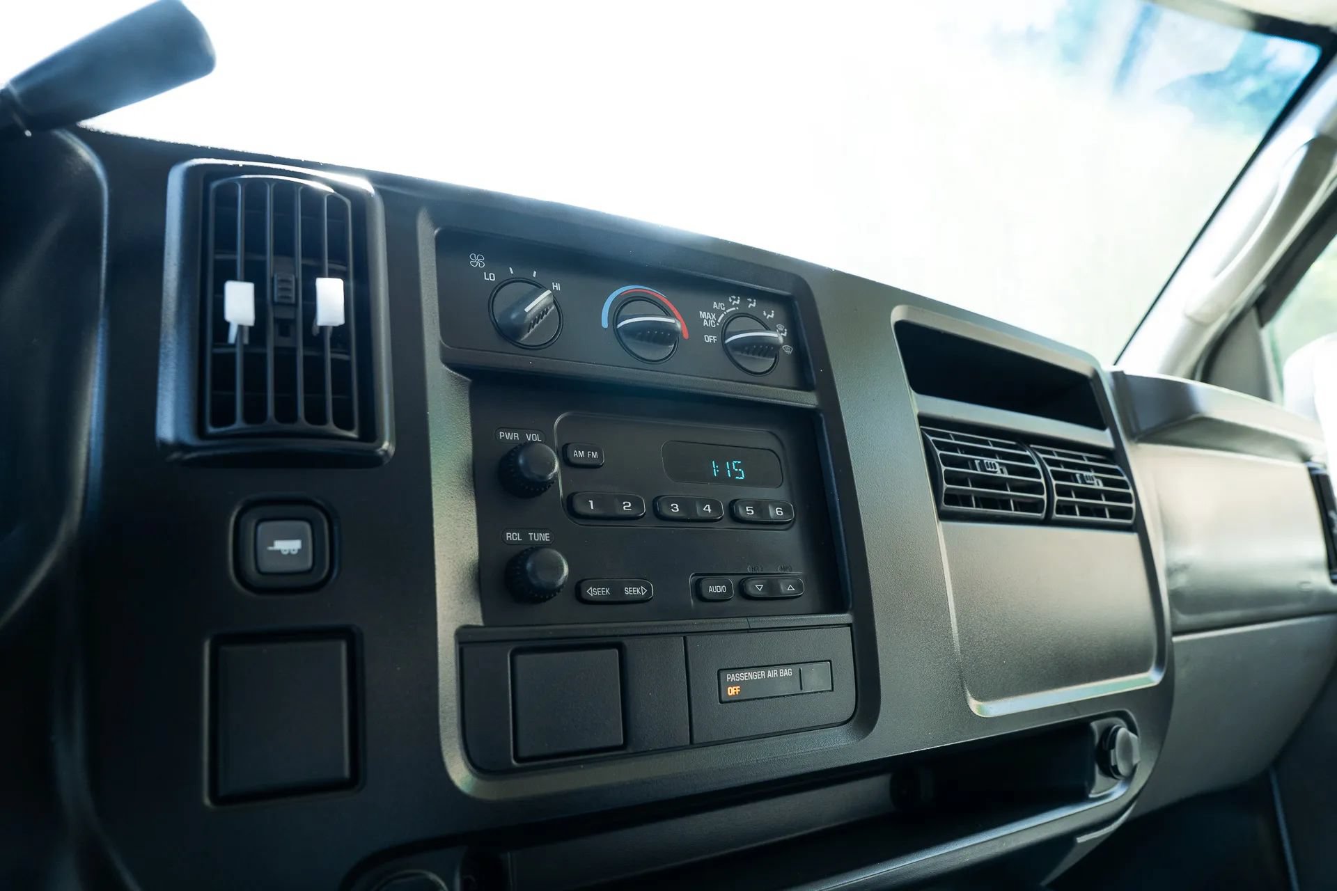 Used 2007 Chevrolet Express 1500 RWD image 26