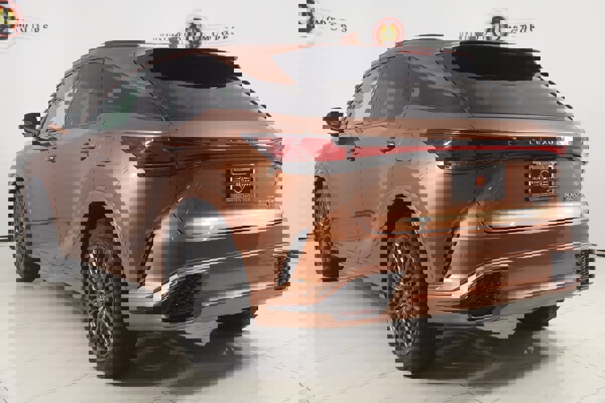 Used 2023 Lexus RX 500h F Sport image 4
