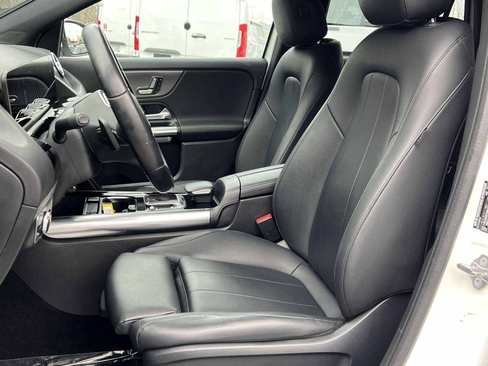 Used 2021 Mercedes-Benz GLA 250 w/ Premium Package image 11