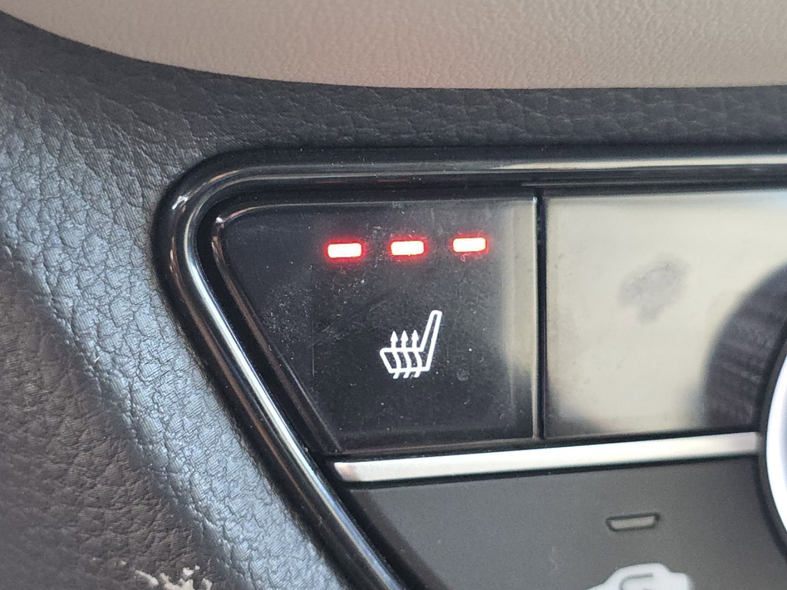 Certified 2023 Honda HR-V EX-L image 6