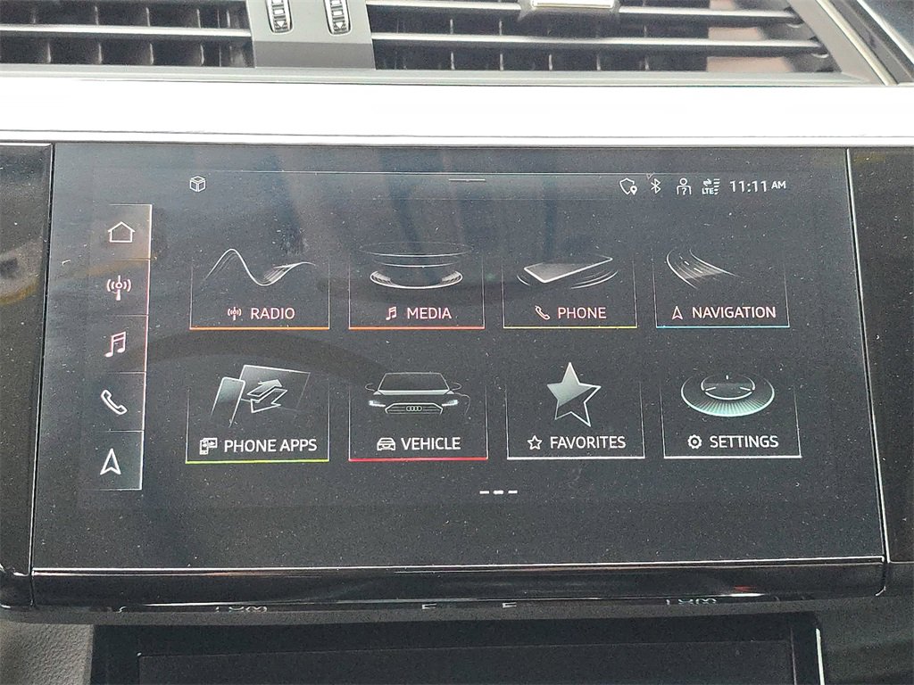 Certified 2024 Audi Q8 e-tron Premium image 28