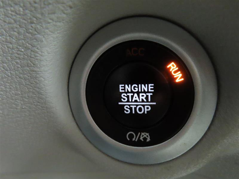 Used 2023 Chrysler Pacifica Touring-L FWD image 18