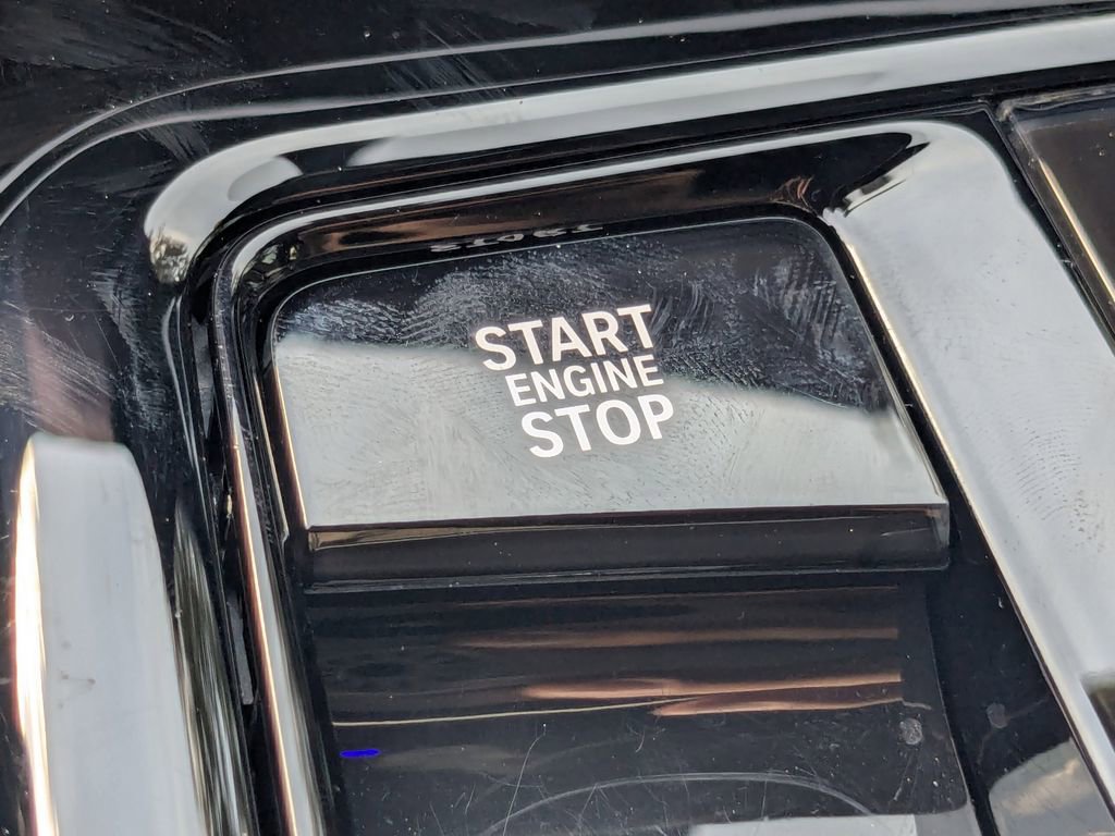 Used 2024 BMW 530i w/ Premium Package image 14