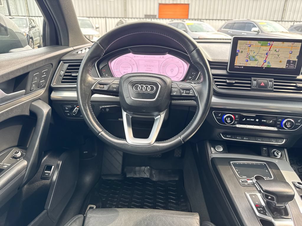 Used 2020 Audi Q5 2.0T Titanium Premium Plus w/ Premium Plus Package AWD/4WD image 13