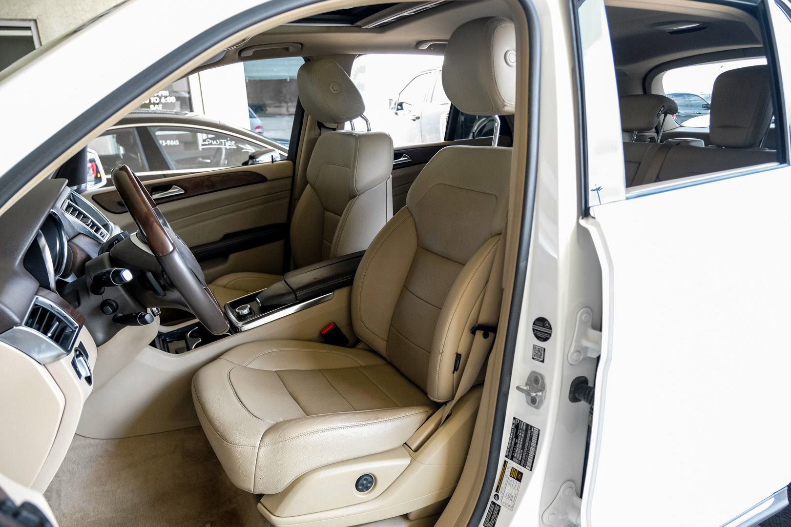 Used 2015 Mercedes-Benz ML 350 2WD w/ Premium 1 Package image 28